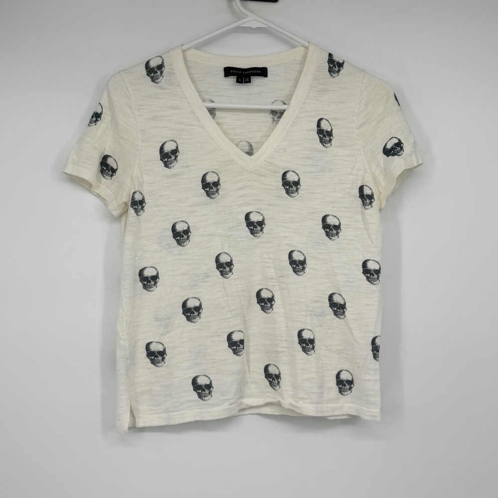 Skull Cashmere Womens Small White Cotton V-Neck Skull Print T-Shirt Punk Goth